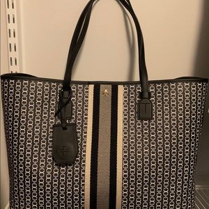 Tory Burch Tote *sold*